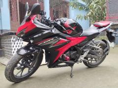 HONDA CBR 150R